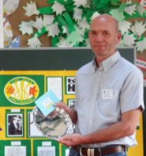 Cllr Noel Ovenden presenting one of the Annual Awards